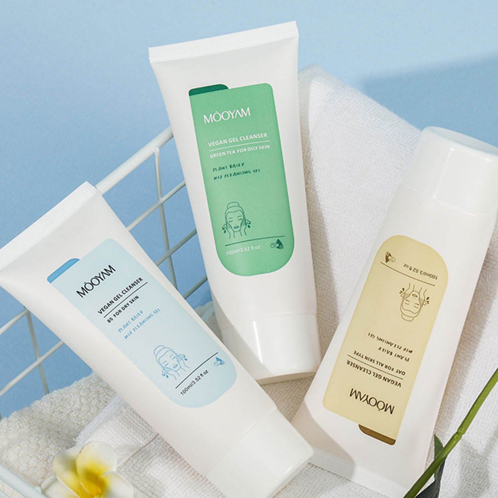 Mooyam Oatmeal Vegan Gel Cleanser